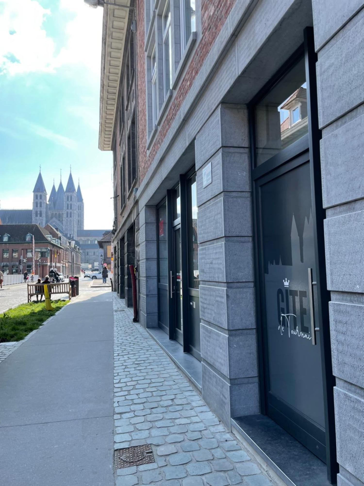 Gite De Tournai - Les Beaux-Arts Экстерьер фото